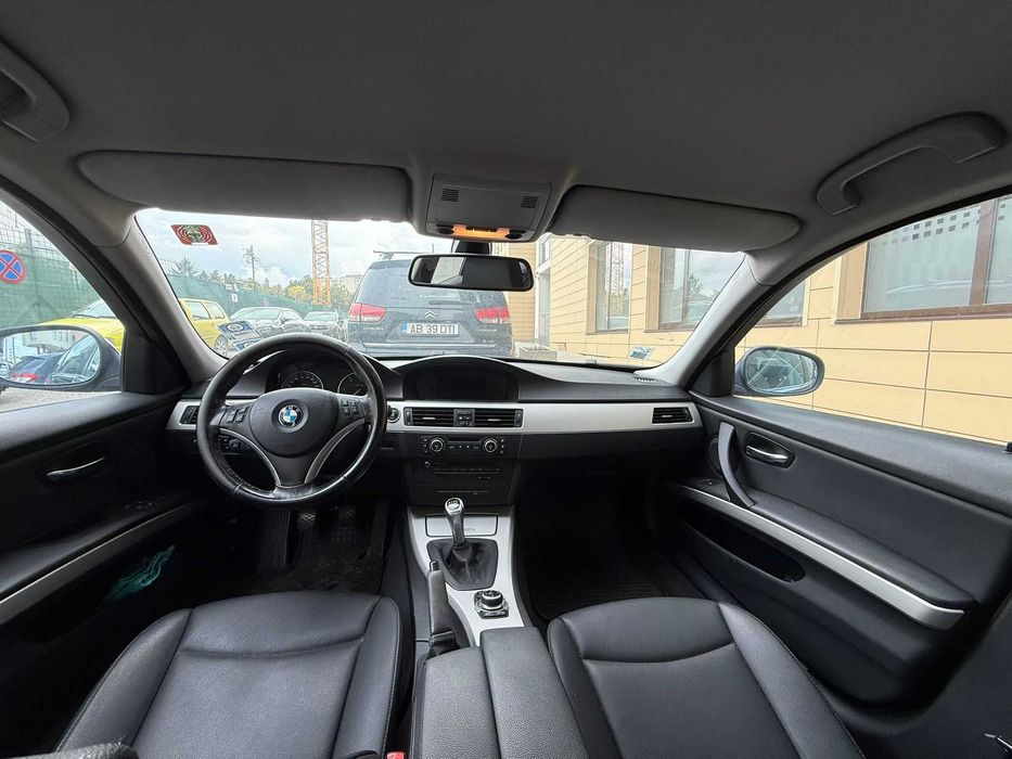 Vand BMW seria 3 model 2009