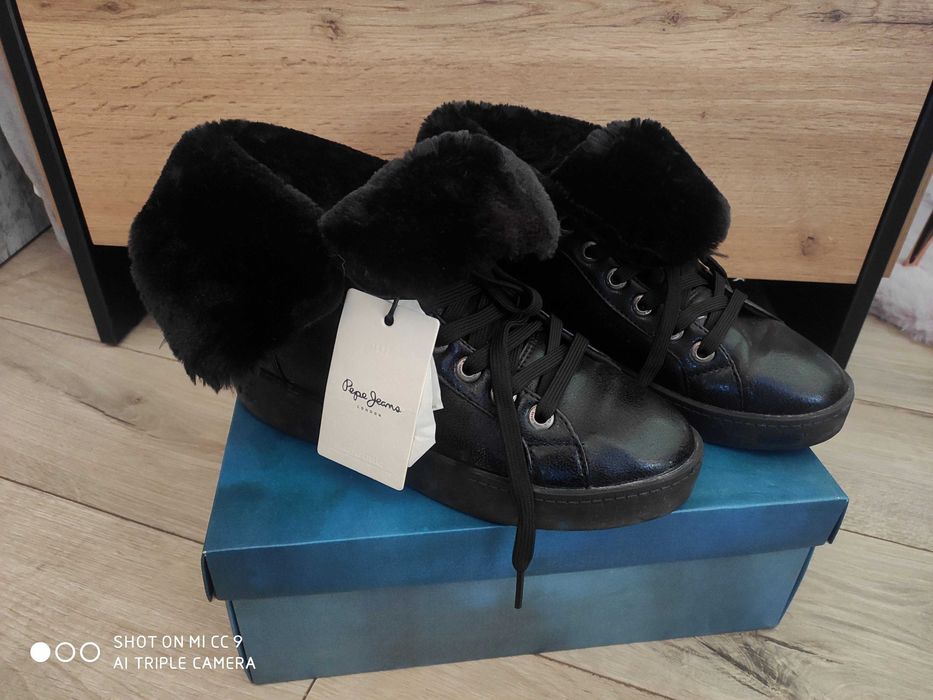 Pepe Jeans нови топли кецове тип боти 38 номер