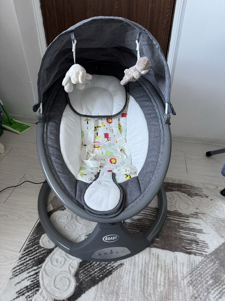 Leagăn Electric Muzical cu Telecomandă 4Baby