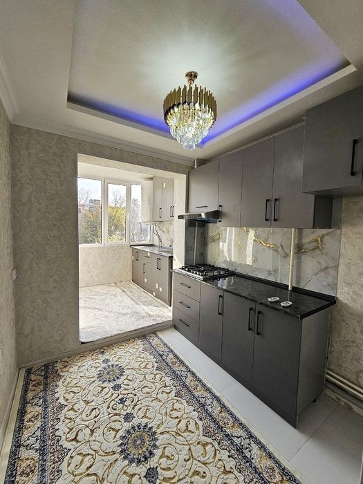 3х комнатная квартира на 3 этаже Микрорайон