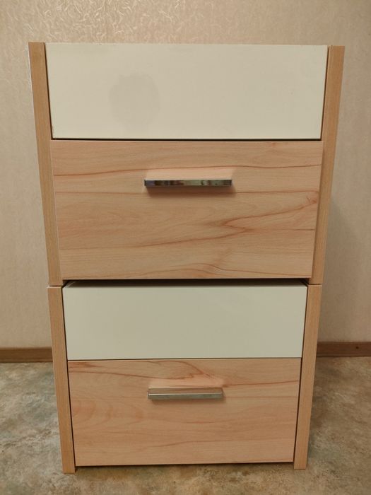 Тумбы прикроватные