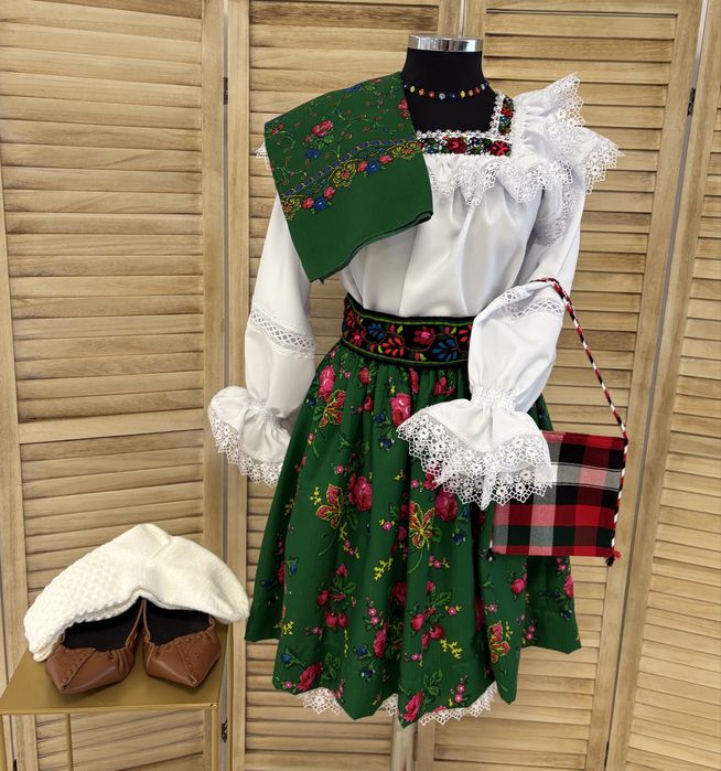 Costum traditional de Maramures pentru femei set complet