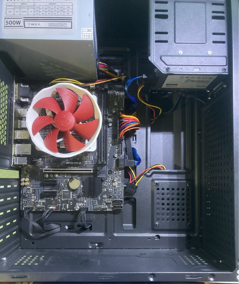 Пк с I5 10400 и H510 e pro С БОНУСНОЙ ВИДЮХОЙ, wifi адаптер !!!
