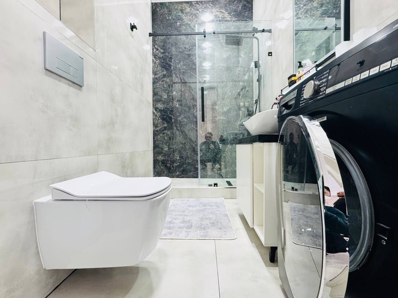 Mirabad Avenue Продается 2 комнатная квартира ремонт ул.Кунаева