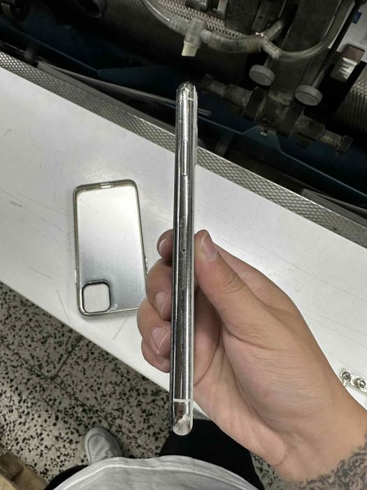 Iphone 11 pro max 256GB 93% battery helath