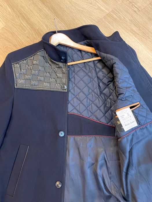 Palton bărbați mărimea 52, 70% lână, etichetă originală inclusă