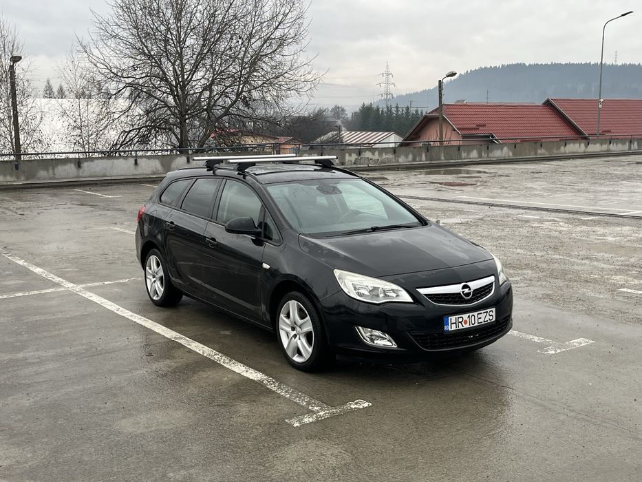 Opel Astra 1.7 sports tourer 2012