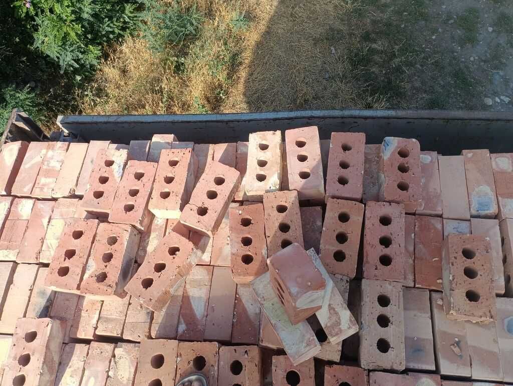 кирпич рядовой полнотелый 1,4
