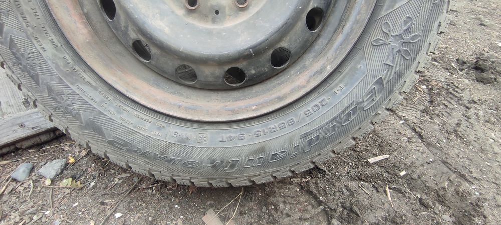 Бу шины с дисквм штамповыный