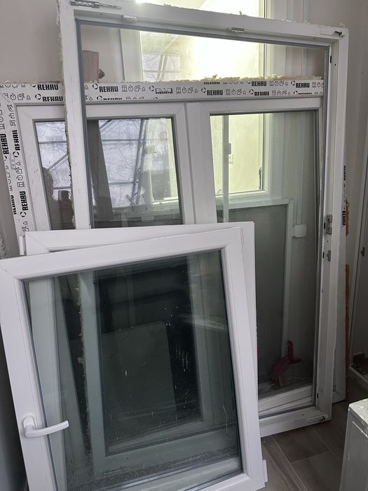 Termopane aproape noi Rehau