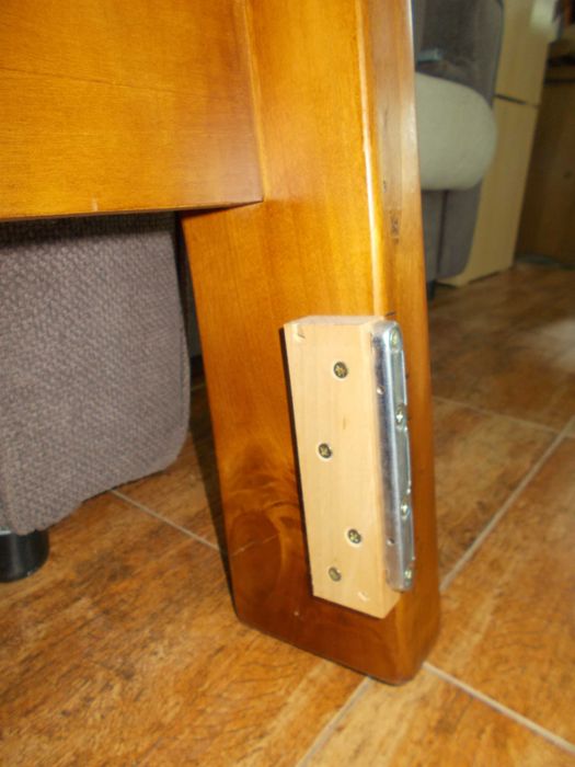 Легло с матрак масивно дърво - 2 броя