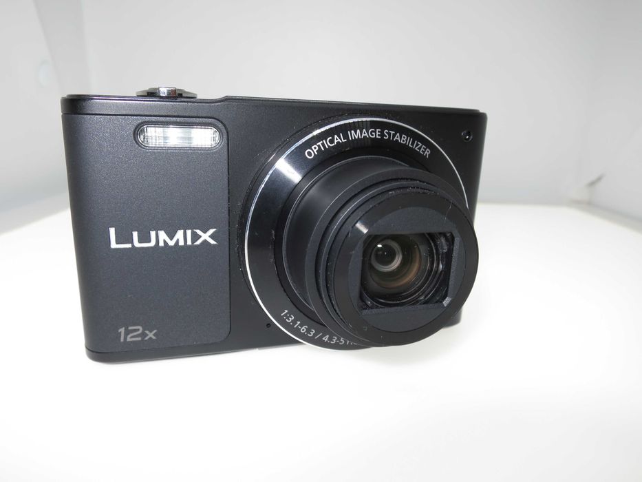 Panasonic Lumix SX10 уникален фотоапарат камера със селфи екран НОВ