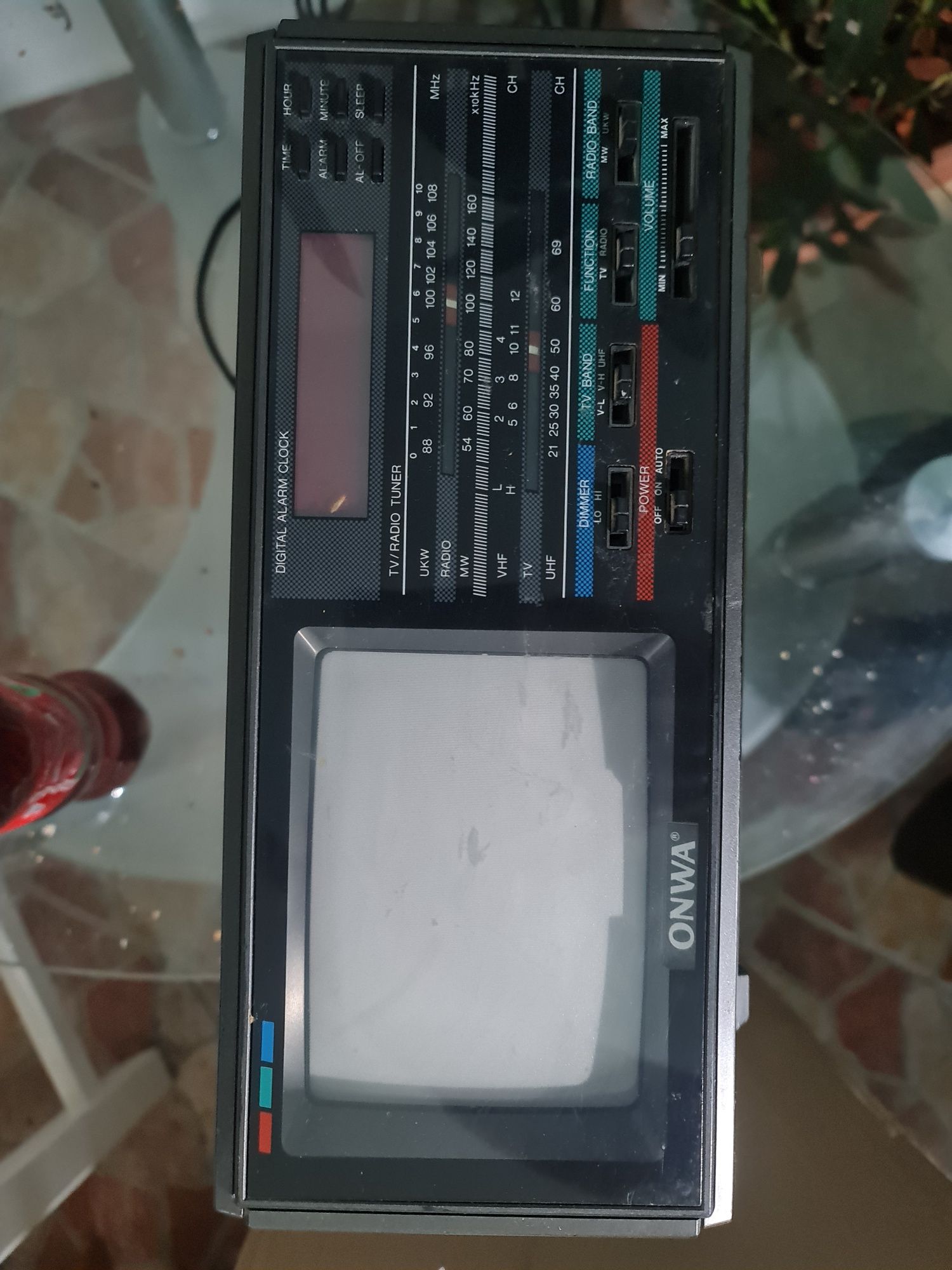 Radio tv cu ceas si alarma