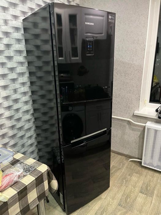 Отдaм дapом холодильник