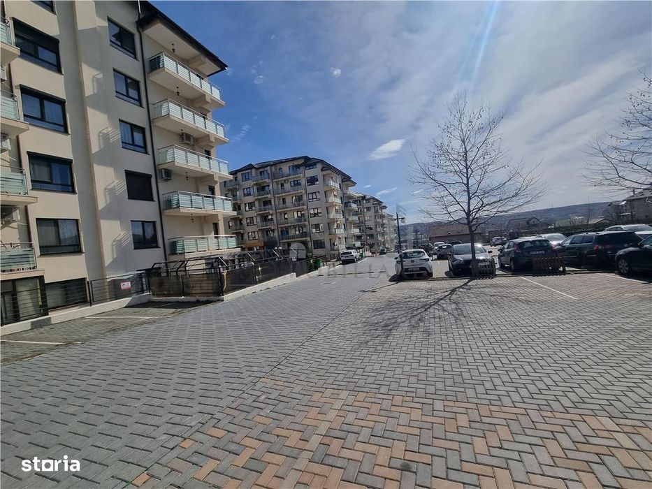 Apartament cu 3 camere de inchiriat