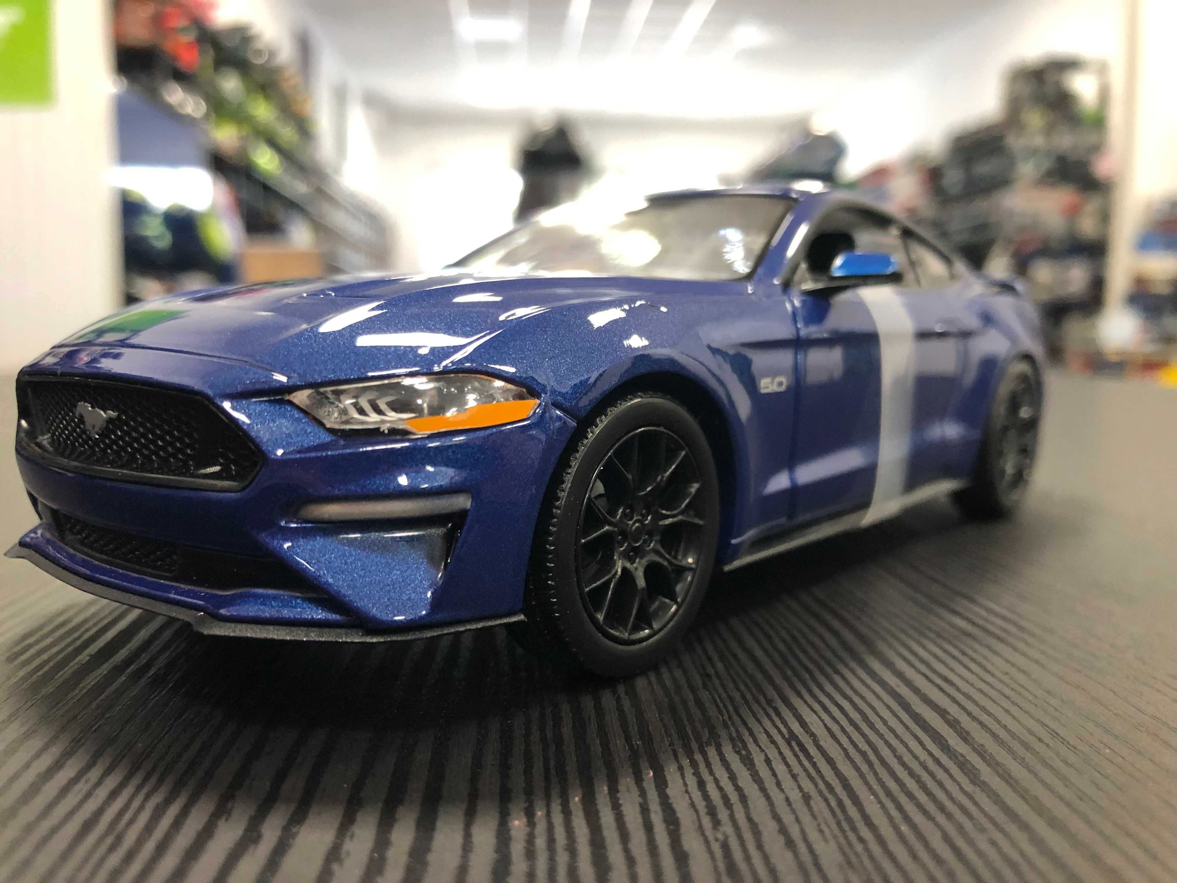 Нова метална колекционерска количка FORD MUSTANG GT 5.0 1:24 MOTORMAX