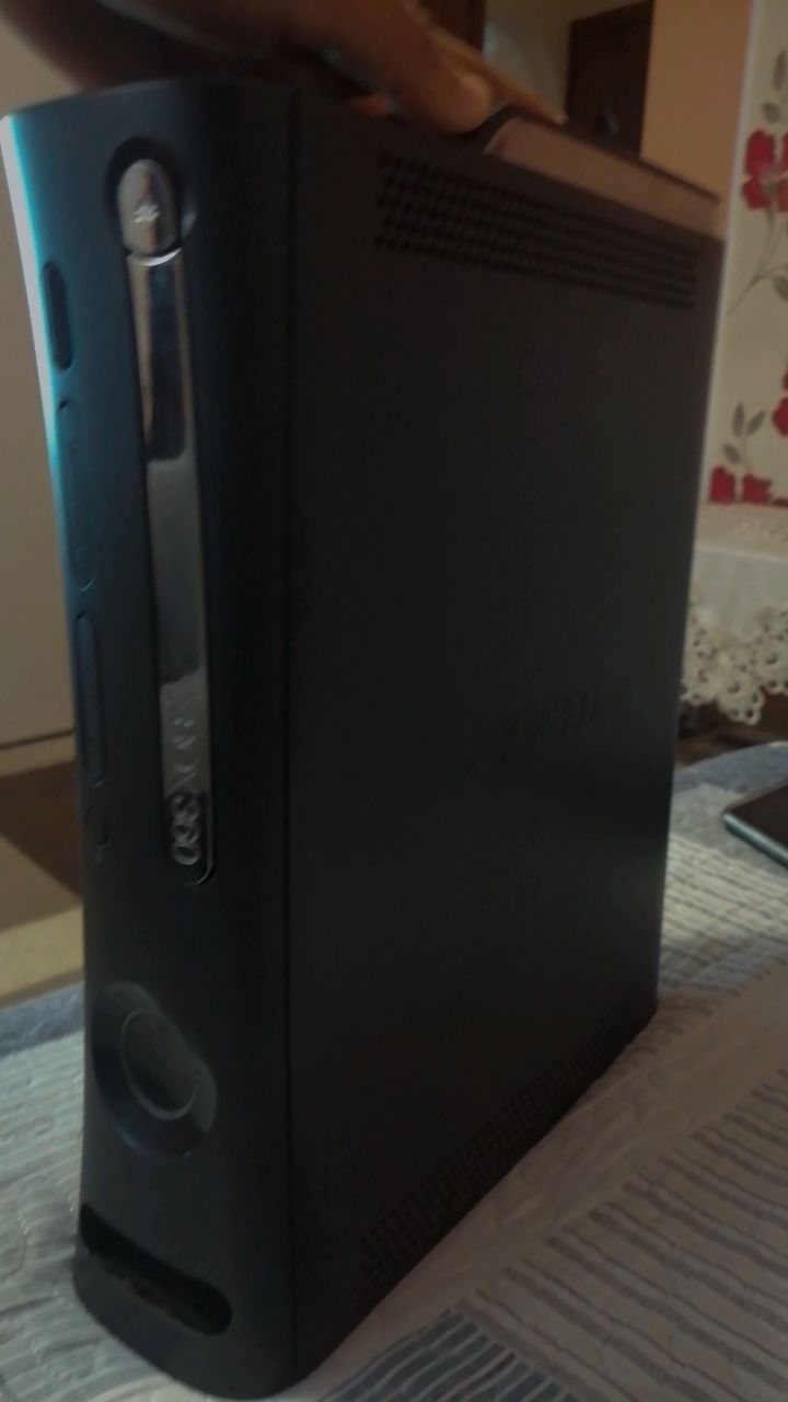 xbox 360  fara coblu de încărcare