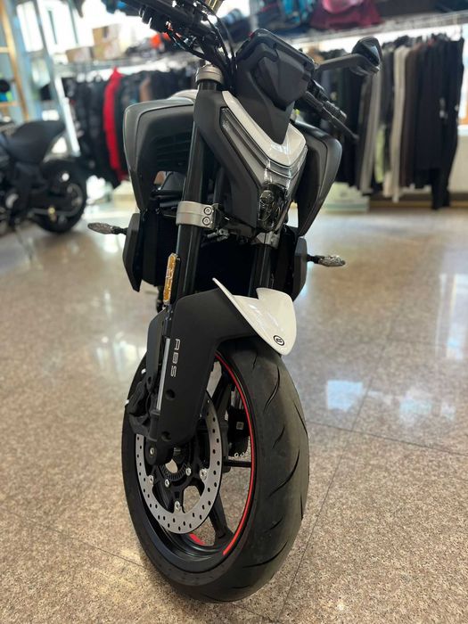 Motocicleta de strada naked, CFMOTO 450NK ABS