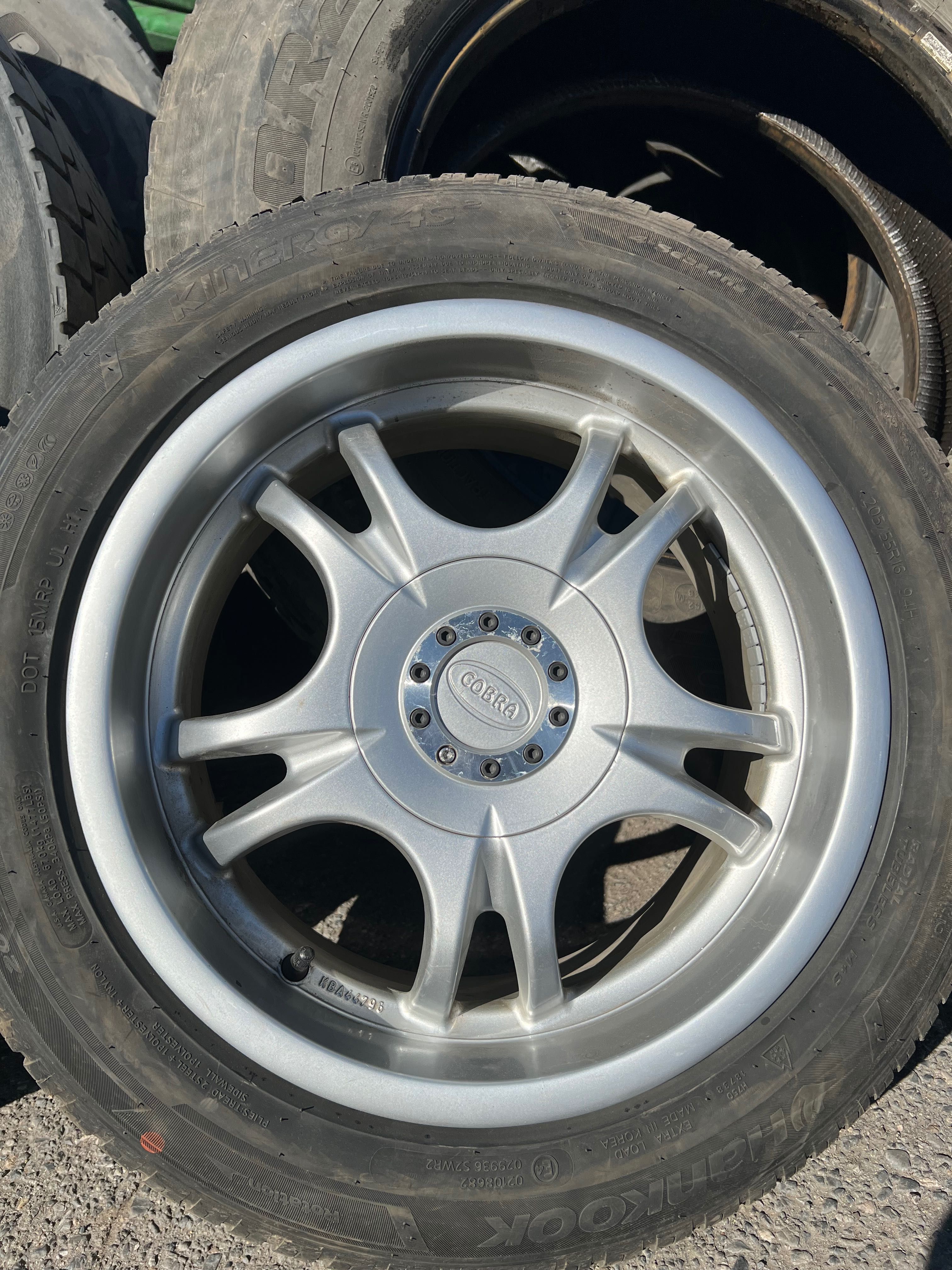 Джанти oz cobra 16цола на два размера . С гумите Hankook all season