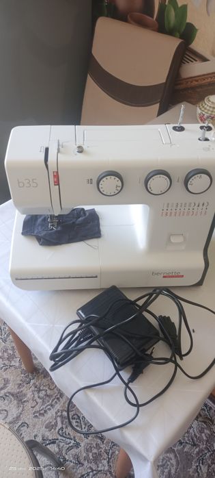 Продам  швейную машинку Bernette