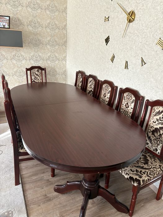 Продам стол и стулья
