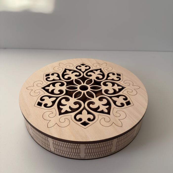 сухофрукты орешки в коробке