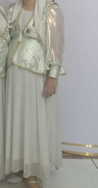 Казакша көйлек сатылады 2-3 рет киілген ремен бар сапасы жаксы