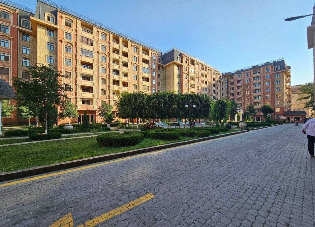 Продаётся ДУПЛЕКС 4в5/7-8/8 ЖК Parisien 244м² ор-р: мост Мукими