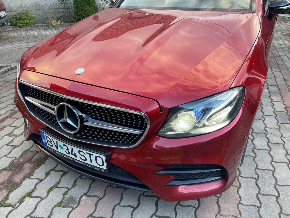 Mercedes-Benz E Auto impecabil cu revizii la zi , km 100% reali ..