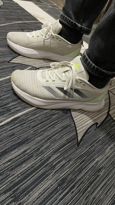 Кроссовки Adidas