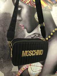 Vând geanta dama Moschino