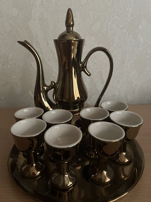 Продам восточный сервиз