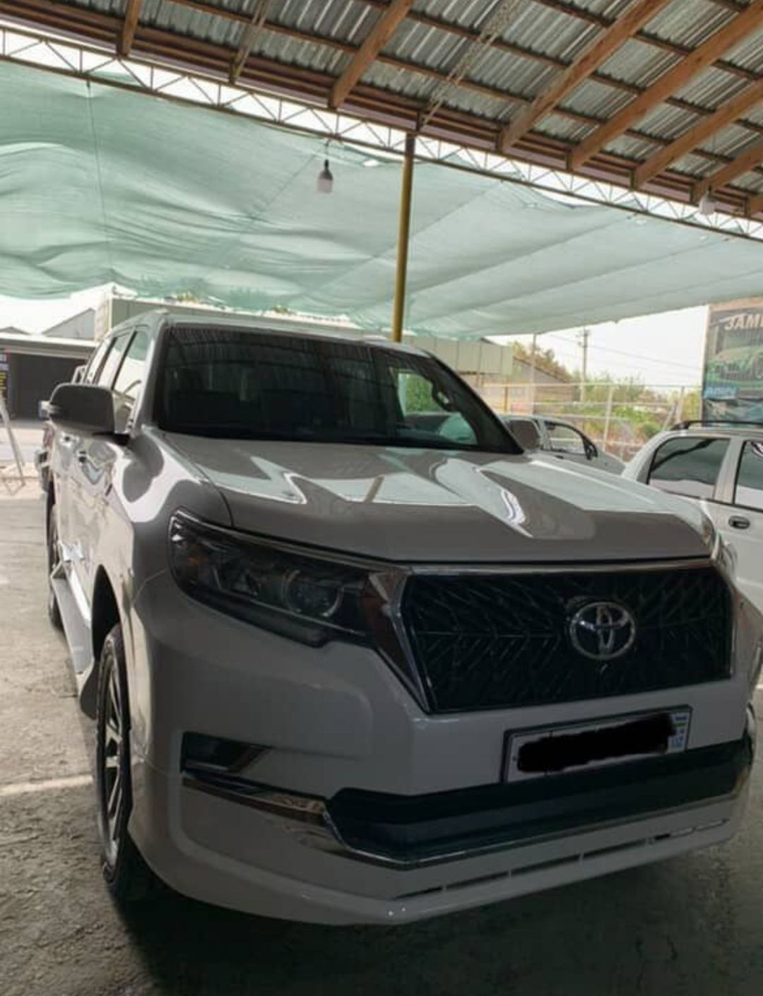 LAND CRUISER 150

2023 год

Белый

2023 год

Белый