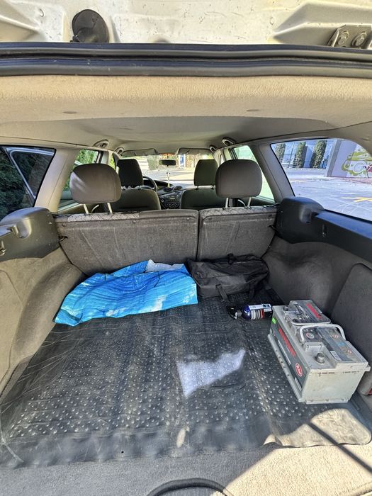 vand urgent ford focus break 2002