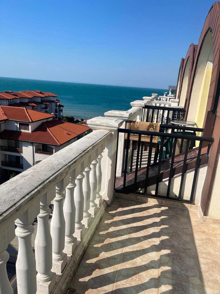 Продава се Двустаен апартамент в к.к. Елените - 67 кв.м за 1568 €/кв.м - Снимка #4