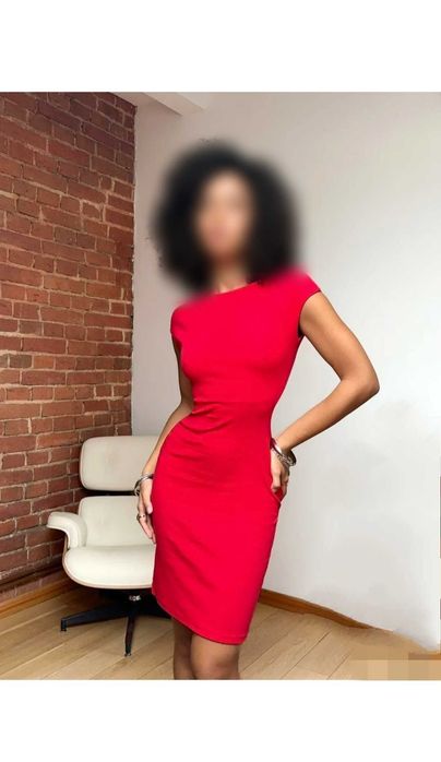 4648-Чёрное*42-44-Красное Платье.Новое.