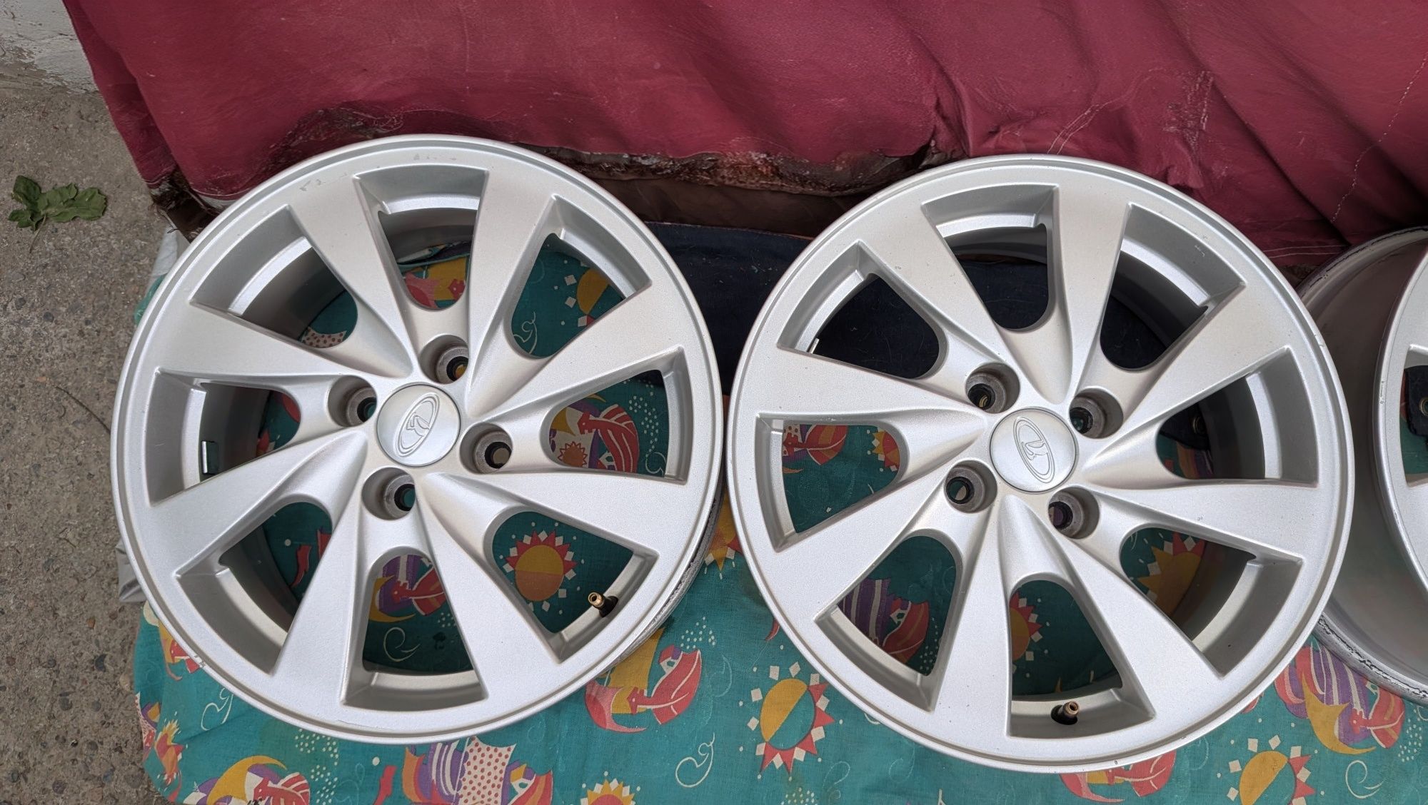 Продаю диски K&K КС695 4x98 ET33 D58.5 R15