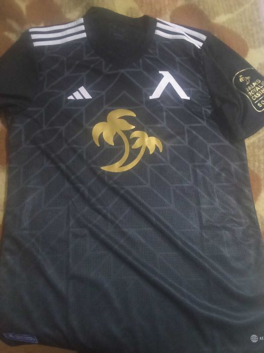 Левски София футболен екип