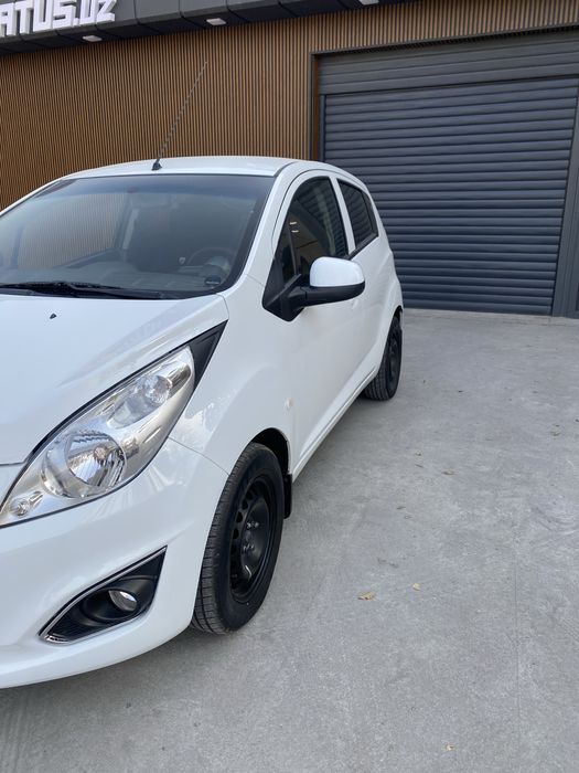 Spark sotiladi 2015 yil