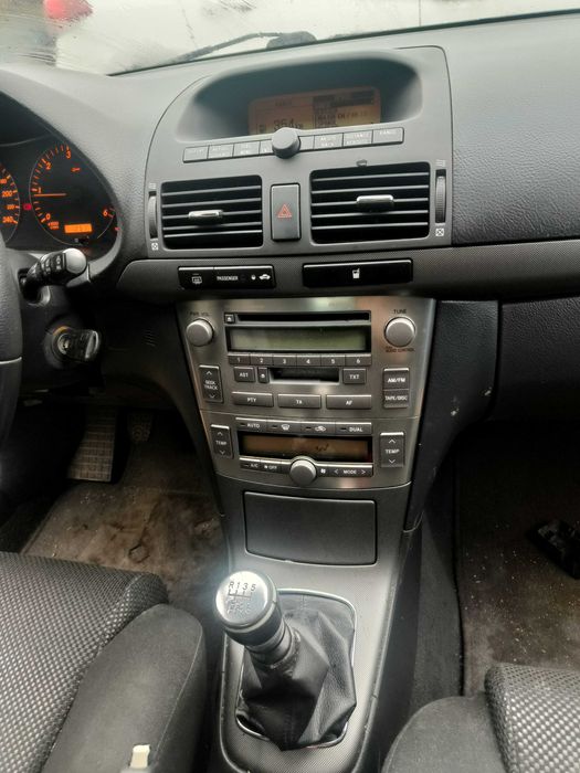 Toyota Avensis D-4D 2.2 D-CAT 177 CP