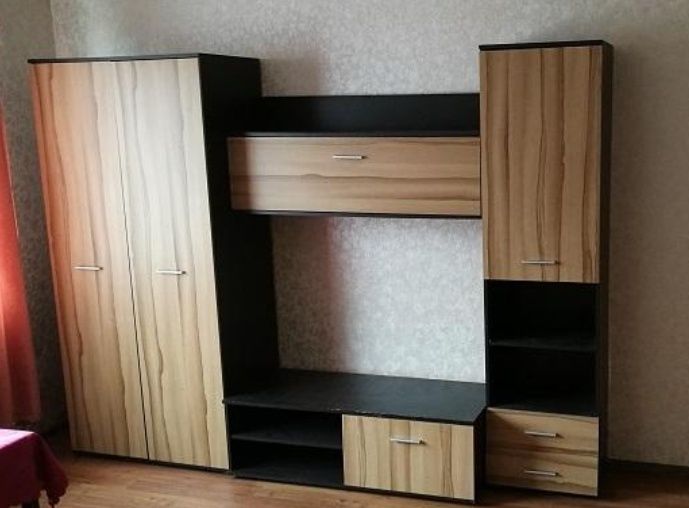 Продам Стенку- шкаф для гостиной