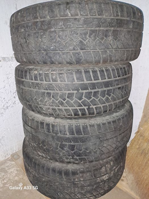 Roți cu anvelope de iarnă