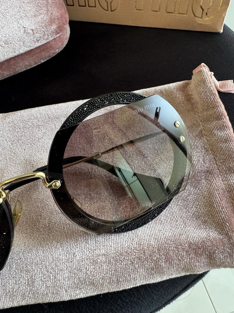 Слънчеви очила Miu Miu
