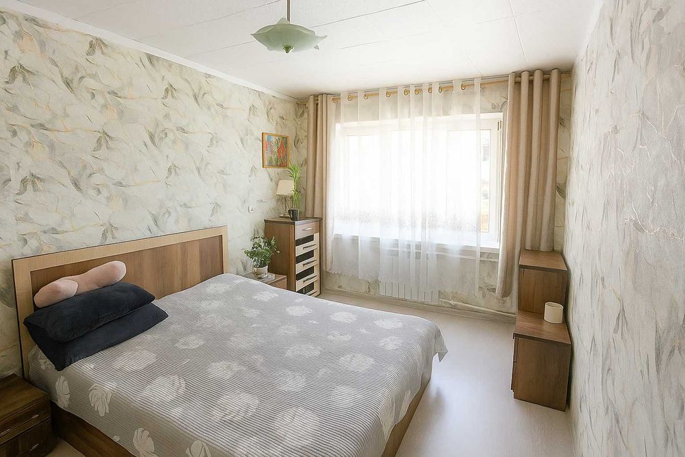 Продаётся 3-комнатная квартира ( Ор - Мирабадское - РОВД)