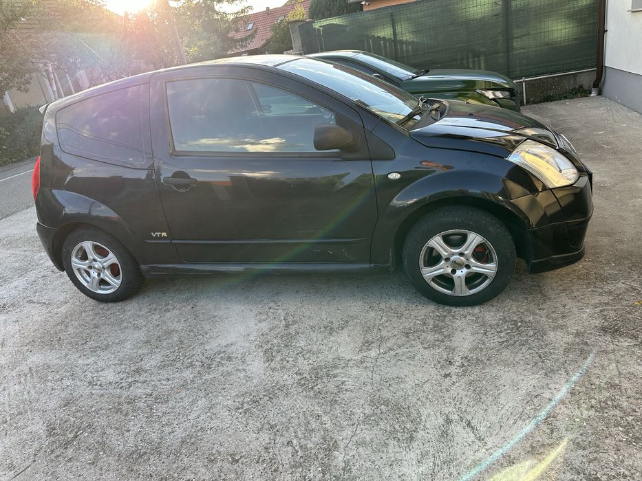 Vand Citroen  c2 nu este inmatriculata