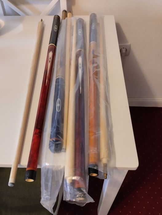 Tacuri de biliard din 2 bucati