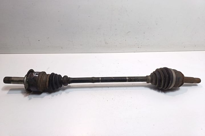 Planetara stanga Mercedes-Benz Vito W639