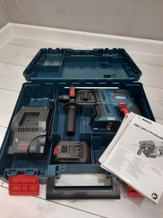 Перфоратор BOSH GBH 180 LI