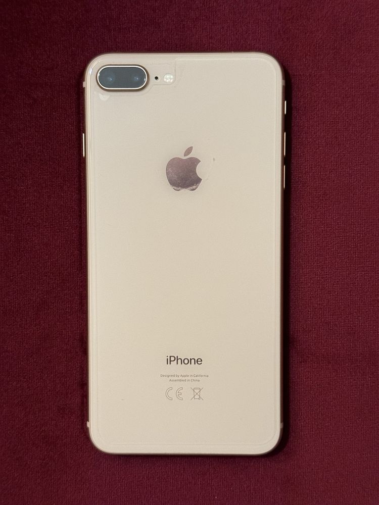 Vând Iphone 8 plus, impecabil!