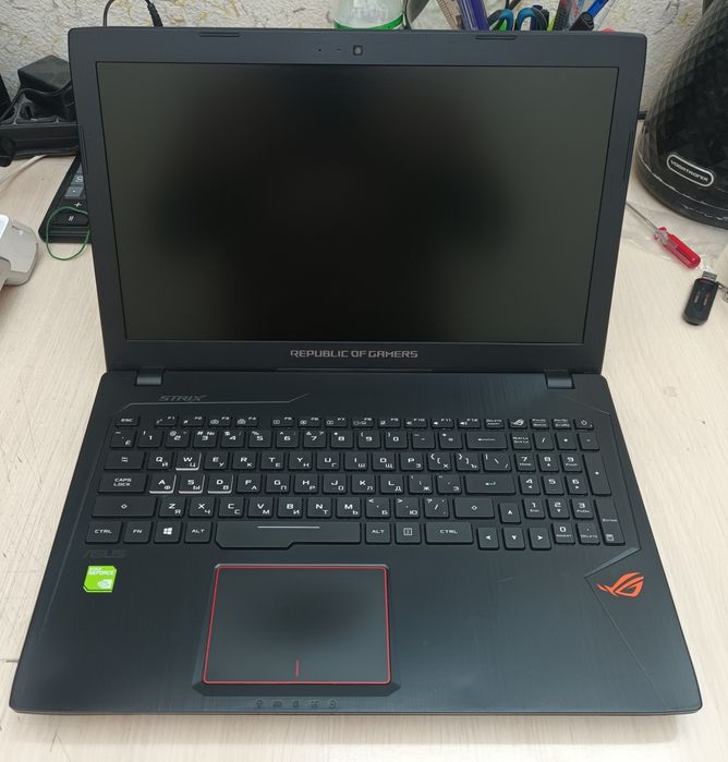 Asus Rog strix  ноутбук